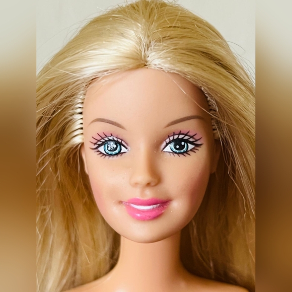 90s Vintage Barbie doll - Picture 8 of 12